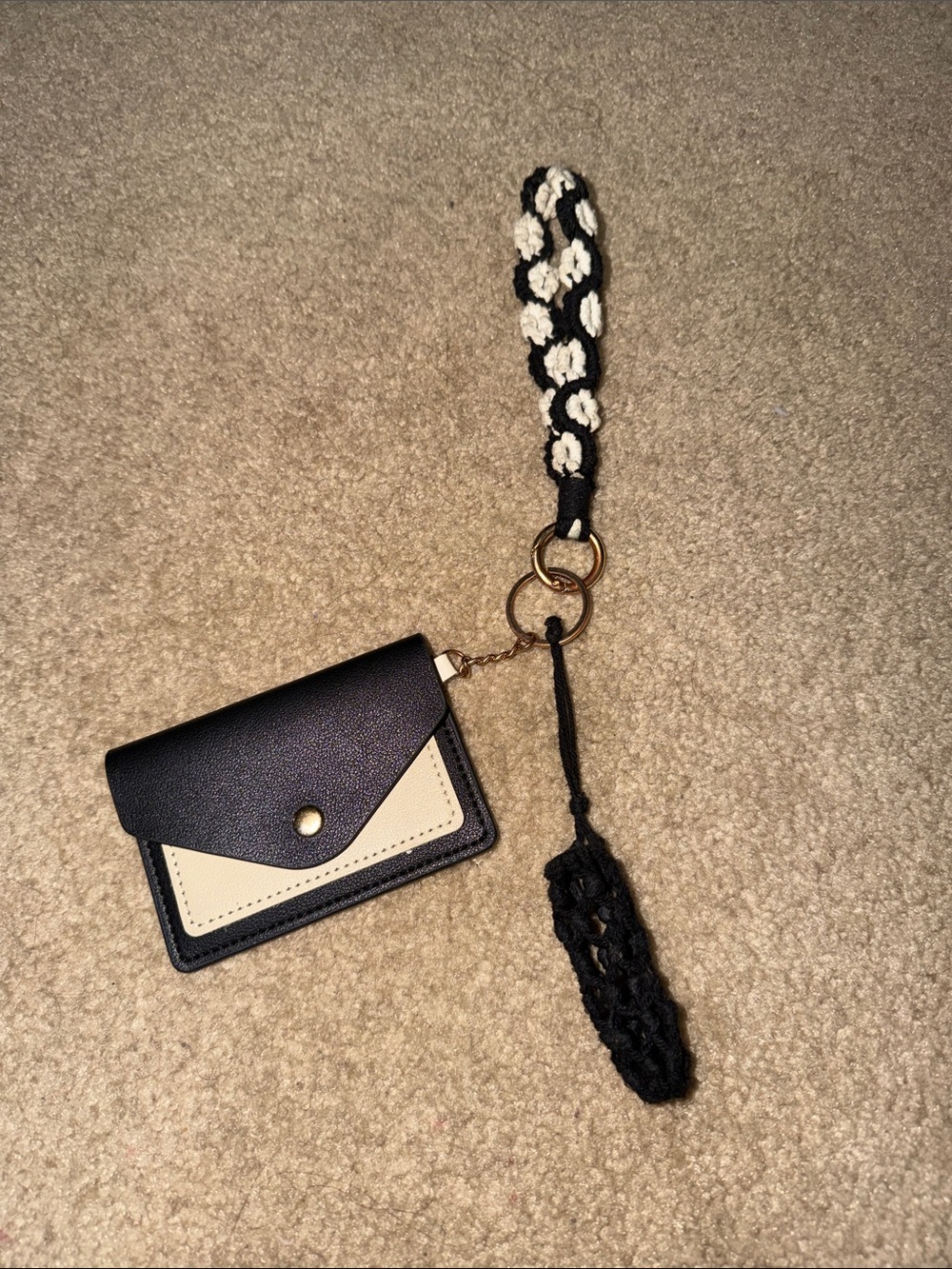 Black and Cream Card Holder Wristlet - Unbranded